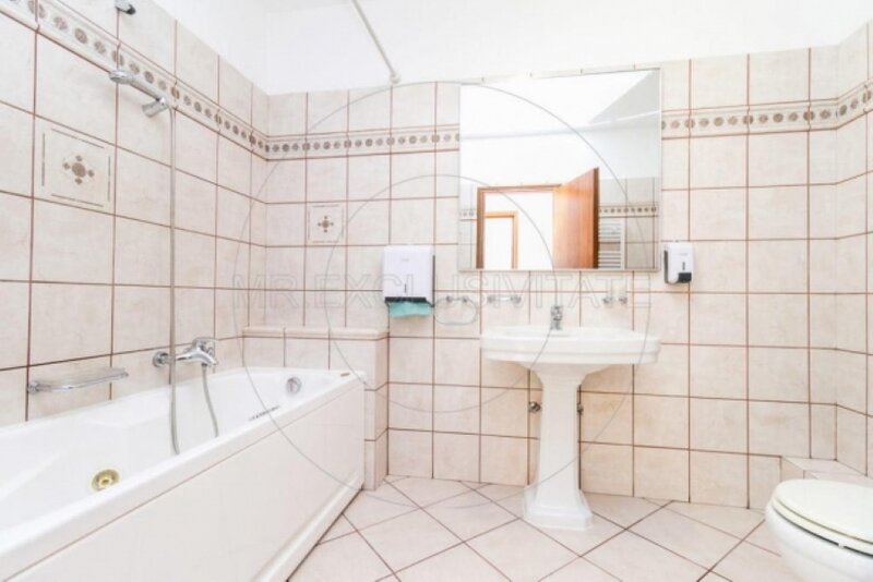 Aviatorilor, 125mp, 1.875euro, inchiriez spatiu de birouri,